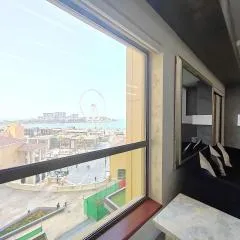 Ain Dubai and Sea View - Ferrara JBR Rimal Suite