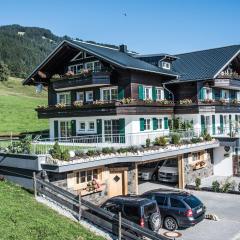 ALPENHAUS Steiner - TOP-Ferienwohnungen - SOMMER-Bergbahn inklusive