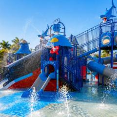 Oasis Family Waterpark Escape Sleeps 6