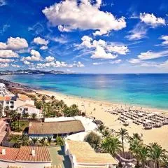 Apt in Playa den Bossa beachfront next Ushuaia, reliable host