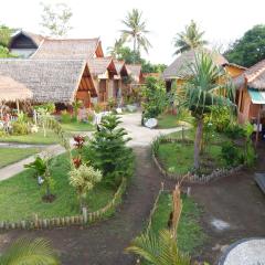 カンポン メノ バンガロー（Kampung Meno Bungalows）