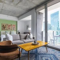 High Floor Pool Gym Brickell