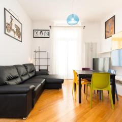 Centro di Bologna, Casa con Balcone e Design