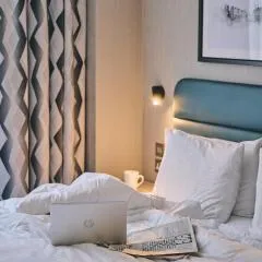 City Sleeper at Royal National Hotel