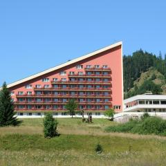 Hotel SOREA MÁJ