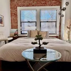Compact Hollywood Studio