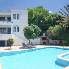 Modish Villa in Lefkogia Crete with Swimming Pool