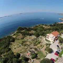 Apartments Lira