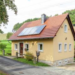 Charming Holiday Home in Hohnstein ot Lohsdorf