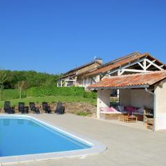 Spacious cottage in Roussines with heated pool