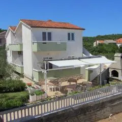 Apartments Lonić