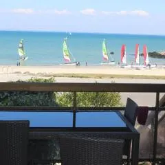 Nicolas Lambert - Appartement vue mer, prêt de velos,WIFI