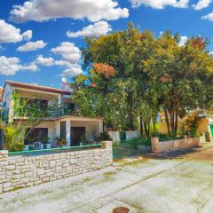 Apartments Evelina 1057