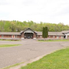 AmeriVu Inn & Suites - St Croix Falls