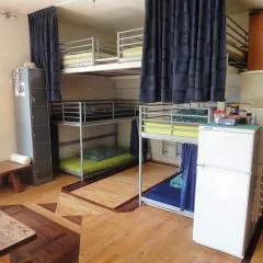 Frank's Backpackers