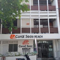 希卡杜瓦珊瑚海海灘旅館