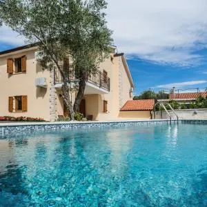 Apartments Villa Diamant with Pool & Whirlpool