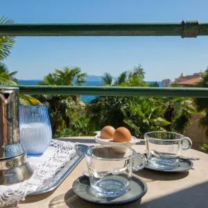 Piano Nobile & Penthouse in Villa Near Beach