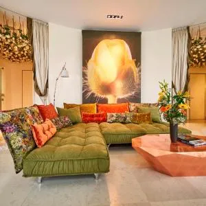 House of Time - Fancy Suites