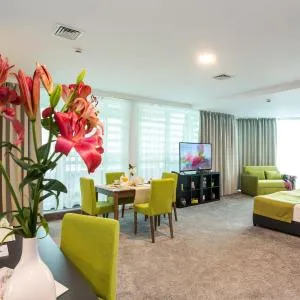 Earth & People Hotel & SPA