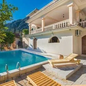 Villa Splendour
