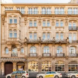Hotel Monopol - Central Station