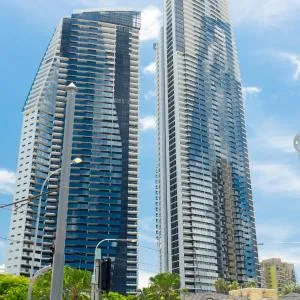 Cavill Avenue Luxury Private Apartments