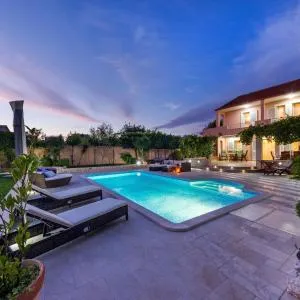Navis Luxury Villa