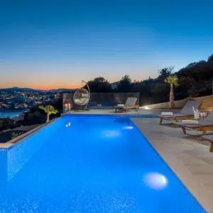 Luxury Villa White Pearl with Pool