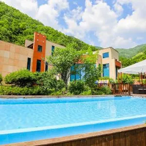 Penatess Pool Villa