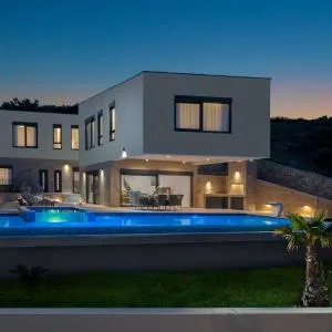 Luxury Villa Gold Pearl with Pool