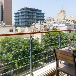 Beach & City Center Apt by FeelHome