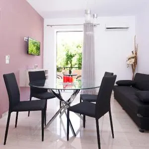 Sunset Apartments & Studios