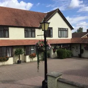 High Hedges Apartment A