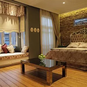 Frida Suites