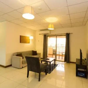 La Casa Baatsona Apts