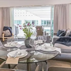 Princes Wharf 1BR Apartment - Home Away From Home
