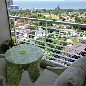 Most livable condo on 32nd fl. sea view - Superhost