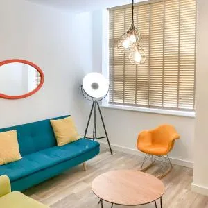 Luxury 1 Bed apartment in City Centre with parking