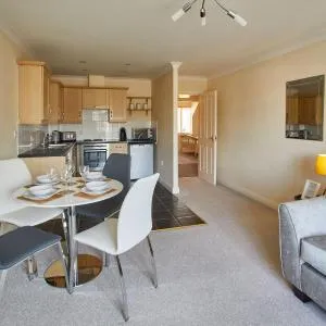 Host & Stay - The Holt