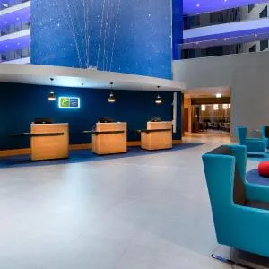 Holiday Inn Express - London Heathrow T4, an IHG Hotel