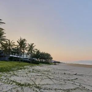 Lovely 3 bedrooms Villa 5 stars Da Nang city resort