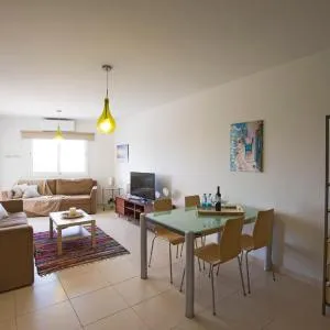 NEW BEAUTIFUL SEA VIEW 2 BDRM FLAT WITH POOL!