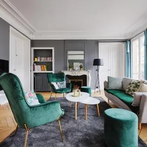 Veeve - Roland-Garros Retreat