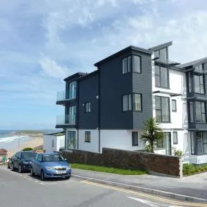 Flat 8 Seascape