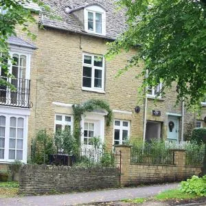 Hare House, CHIPPING NORTON