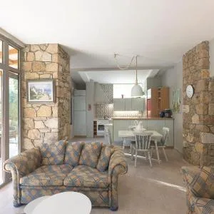#FLH - Coral Apartment Near Fava Beach