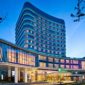 Holiday Inn Zhengzhou Riverside, an IHG Hotel