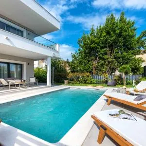 Villa Auni Grey - Heated Pool - Rooftop - Seaview - Beach