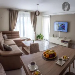 Ralux apartman Tivat